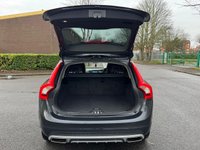 USED 2016 R VOLVO V60 CROSS COUNTRY 2.0 D4 Lux Nav Estate 5dr Diesel Auto Euro 6 (s/s) (190 ps) 