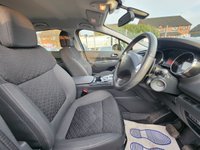 USED 2015 65 PEUGEOT 3008 1.6 HDi Active SUV 5dr Diesel ETG Euro 5 (s/s) (115 ps) Auto_&pound;20 Tax_Low Miles_1.6L_Ulez