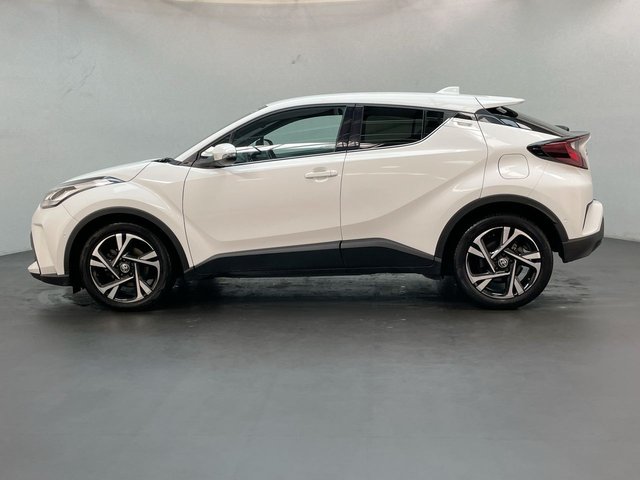 USED 2022 22 Toyota C-Hr 1.8 Vvt-H Gpf Design Suv 5dr Petrol Hybrid Cvt Euro 6 (s/S) (122 Ps) Reverse Camera + Dab Radio