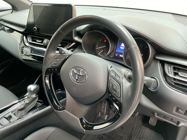 USED 2022 22 Toyota C-Hr 1.8 Vvt-H Gpf Design Suv 5dr Petrol Hybrid Cvt Euro 6 (s/S) (122 Ps) Reverse Camera + Dab Radio