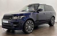 USED 2015 15 LAND ROVER RANGE ROVER 4.4 SD V8 Vogue SE SUV 5dr Diesel Auto 4WD Euro 5 (339 ps) Hosting a generous specification, Head up display, Sliding panoramic roof, Adaptive xenon led signature lights, full size spare, rear centre console, striking loire metallic blue, contrast ivory full leather interior complete service record