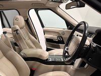 USED 2015 15 LAND ROVER RANGE ROVER 4.4 SD V8 Vogue SE SUV 5dr Diesel Auto 4WD Euro 5 (339 ps) Hosting a generous specification, Head up display, Sliding panoramic roof, Adaptive xenon led signature lights, full size spare, rear centre console, striking loire metallic blue, contrast ivory full leather interior complete service record