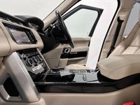 USED 2015 15 LAND ROVER RANGE ROVER 4.4 SD V8 Vogue SE SUV 5dr Diesel Auto 4WD Euro 5 (339 ps) Hosting a generous specification, Head up display, Sliding panoramic roof, Adaptive xenon led signature lights, full size spare, rear centre console, striking loire metallic blue, contrast ivory full leather interior complete service record