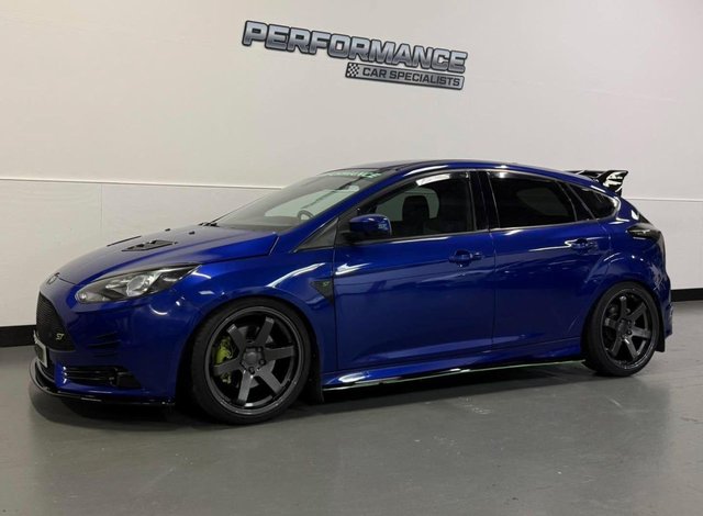 2013 63 Ford Focus 2.0T EcoBoost ST-2 Hatchback 5dr Petrol Manual Euro 5 (s/s) (250 ps)