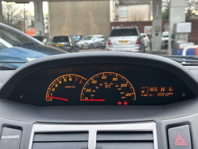 2010 TOYOTA YARIS - Photo 10