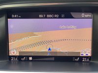 USED 2018 18 VOLVO V40 1.5 T3 Inscription Hatchback 5dr Petrol Auto Euro 6 (s/s) (152 ps) www.suffolkcarcentre.co.uk - Located at Reydon