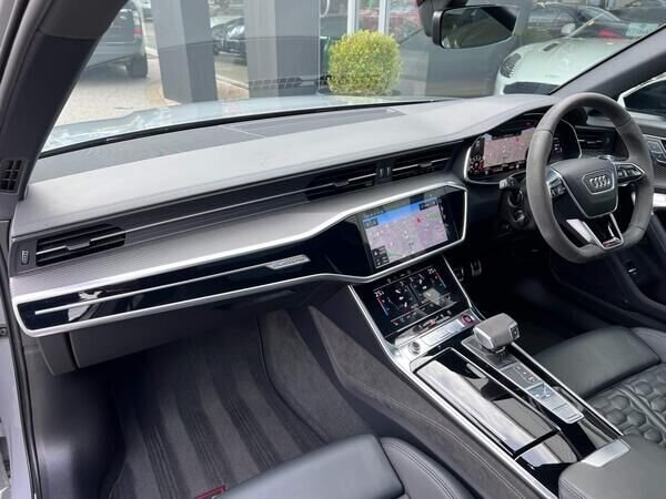 View our AUDI RS6 AVANT