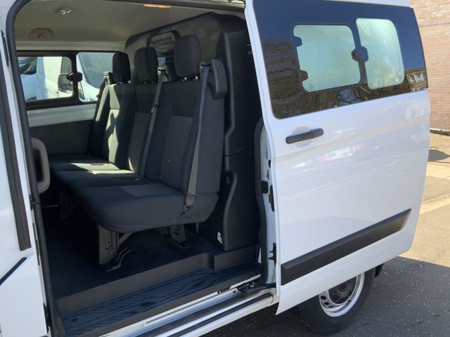 2022 Ford Transit Custom 2L Leader 5dr - Photo 11