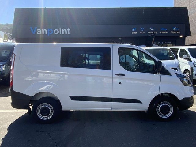 2022 Ford Transit Custom 2L Leader 5dr - Photo 7