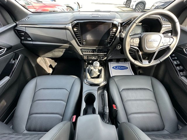 2025 ISUZU D-MAX V-CROSS MANUAL 164 PS - Photo 9