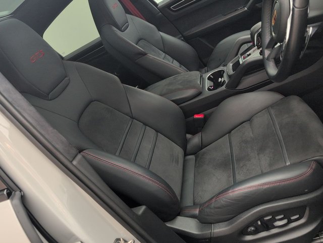 USED 2023 23 Porsche Cayenne 4.0 4.0t V8 Gts Coupe 5dr Petrol Tiptronics 4WD Euro 6 (s/S) (460 Ps) 5D Auto 454 BHP 21" Alloys+sport Mode