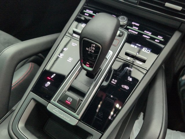 USED 2023 23 Porsche Cayenne 4.0 4.0t V8 Gts Coupe 5dr Petrol Tiptronics 4WD Euro 6 (s/S) (460 Ps) 5D Auto 454 BHP 21" Alloys+sport Mode