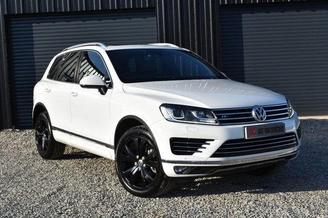 2017 L Volkswagen Touareg 3.0 TDI V6 BlueMotion Tech R-Line SUV 5dr Diesel Tiptronic 4WD Euro 6 (s/s) (262 ps)