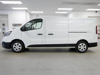 USED 2023 23 RENAULT TRAFIC 30 2.0 BLUEDCI 130 BHP LL LONG ADVANCE ( NO VAT ! ) JUST 5000 MILES | LONG WHEELBASE | NO VAT !