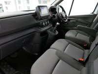 USED 2023 23 RENAULT TRAFIC 30 2.0 BLUEDCI 130 BHP LL LONG ADVANCE ( NO VAT ! ) JUST 5000 MILES | LONG WHEELBASE | NO VAT !