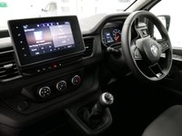 USED 2023 23 RENAULT TRAFIC 30 2.0 BLUEDCI 130 BHP LL LONG ADVANCE ( NO VAT ! ) JUST 5000 MILES | LONG WHEELBASE | NO VAT !