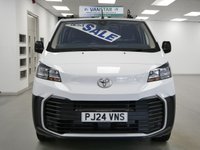USED 2024 24 TOYOTA PROACE 2.0 D 145 BHP L1 ICON EDITION 6DR ( NEW SHAPE ! ) 1 OWNER | SAT NAV | NEW MODEL !