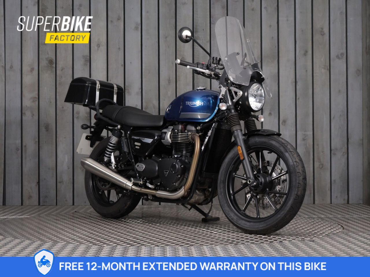 2022 TRIUMPH STREET TWIN 11579 miles Superbike Factory