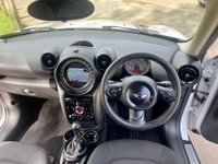 USED 2016 16 MINI COUNTRYMAN 1.6 Cooper SUV 5dr Petrol Auto Euro 6 (122 ps) ULEZ Compliant Mini Automatic With Over &pound;7000 Of Optional Equipment !