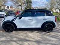 USED 2016 16 MINI COUNTRYMAN 1.6 Cooper SUV 5dr Petrol Auto Euro 6 (122 ps) ULEZ Compliant Mini Automatic With Over &pound;7000 Of Optional Equipment !