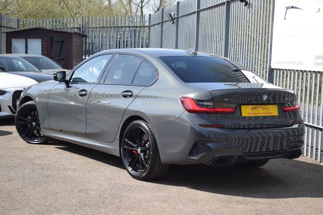 View our BMW 3 SERIES