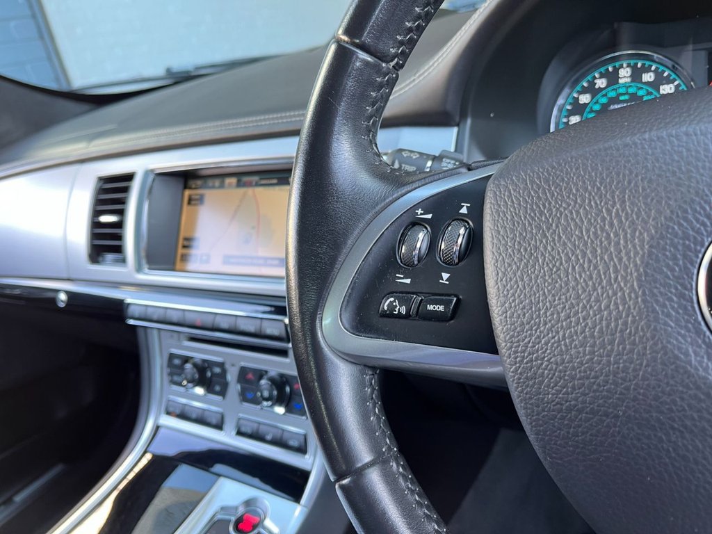 USED 2014 63 JAGUAR XF 3.0d S V6 Portfolio Saloon 4dr Diesel Auto Euro 5 (s/s) (275 ps) 