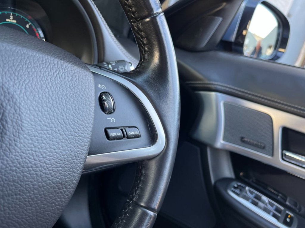 USED 2014 63 JAGUAR XF 3.0d S V6 Portfolio Saloon 4dr Diesel Auto Euro 5 (s/s) (275 ps) 
