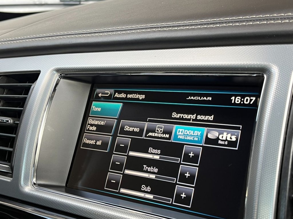 USED 2014 63 JAGUAR XF 3.0d S V6 Portfolio Saloon 4dr Diesel Auto Euro 5 (s/s) (275 ps) 