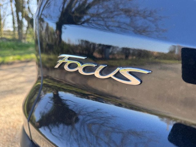 2015 Ford Focus - Photo 9