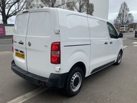 USED 2022 22 VAUXHALL VIVARO 1.5 Turbo D 2900 Dynamic Panel Van 6dr Diesel Manual L1 H1 Euro 6 (s/s) (100 ps) AIR CON. PARKING SENSORS. BLUETOOTH