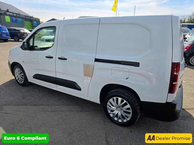 2021 PEUGEOT PARTNER - Photo 9