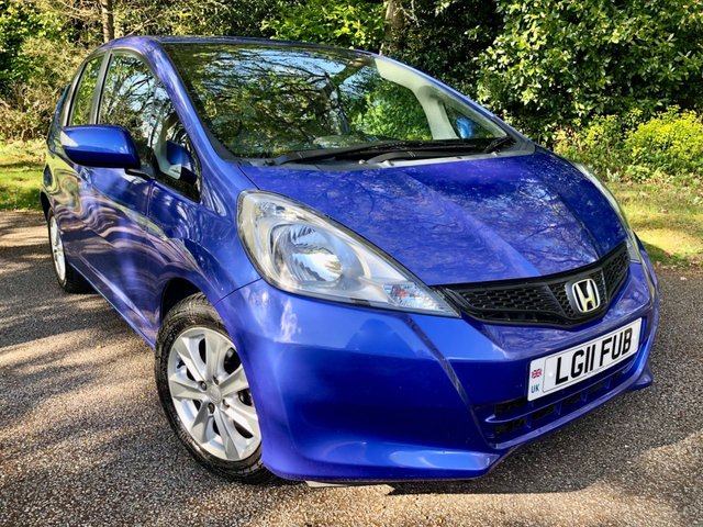 2011 11 Honda Jazz 1.4 i-VTEC ES Hatchback 5dr Petrol CVT Euro 5 (99 ps) 1 RETIRED LADY OWNER//ONLY 28,000 MILES//AIRCON//ALLOYS//ULEZ COMPLIANT//REMOTE LOCKING//VELOUR UPHOLSTREY// 