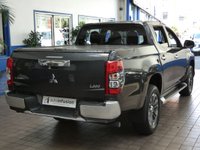 USED 2020 20 MITSUBISHI L200 2.2 DI-D DC Warrior Pickup Double Cab 4dr Diesel Auto 4WD Euro 6 (s/s) (150 ps) APP SAT NAV REAR VIEWCAMERA CRUISE CONTROL ROLL TOP COVER LOAD LINER SIDE STEPS 1 OWNER SERVICE HISTORY WARRANTY
