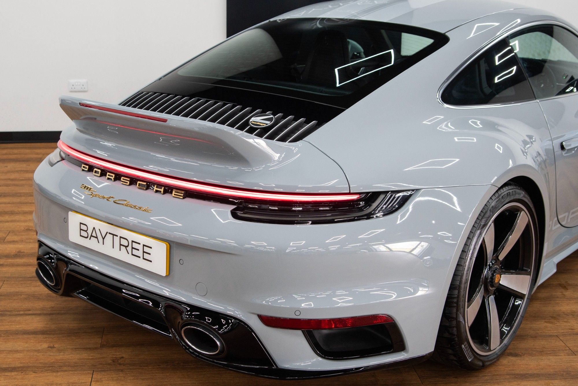 USED 2023 72 PORSCHE 911 3.7T 992 Sport Classic 