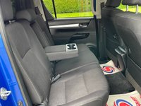 USED 2018 67 TOYOTA HI-LUX 2.4 D-4D Invincible Pickup Double Cab 4dr Diesel Auto 4WD Euro 6 (TSS, 3.5t) (150 ps) * REVERSING CAMERA * * BLUETOOTH
