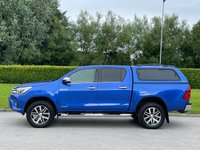 USED 2018 67 TOYOTA HI-LUX 2.4 D-4D Invincible Pickup Double Cab 4dr Diesel Auto 4WD Euro 6 (TSS, 3.5t) (150 ps) * REVERSING CAMERA * * BLUETOOTH