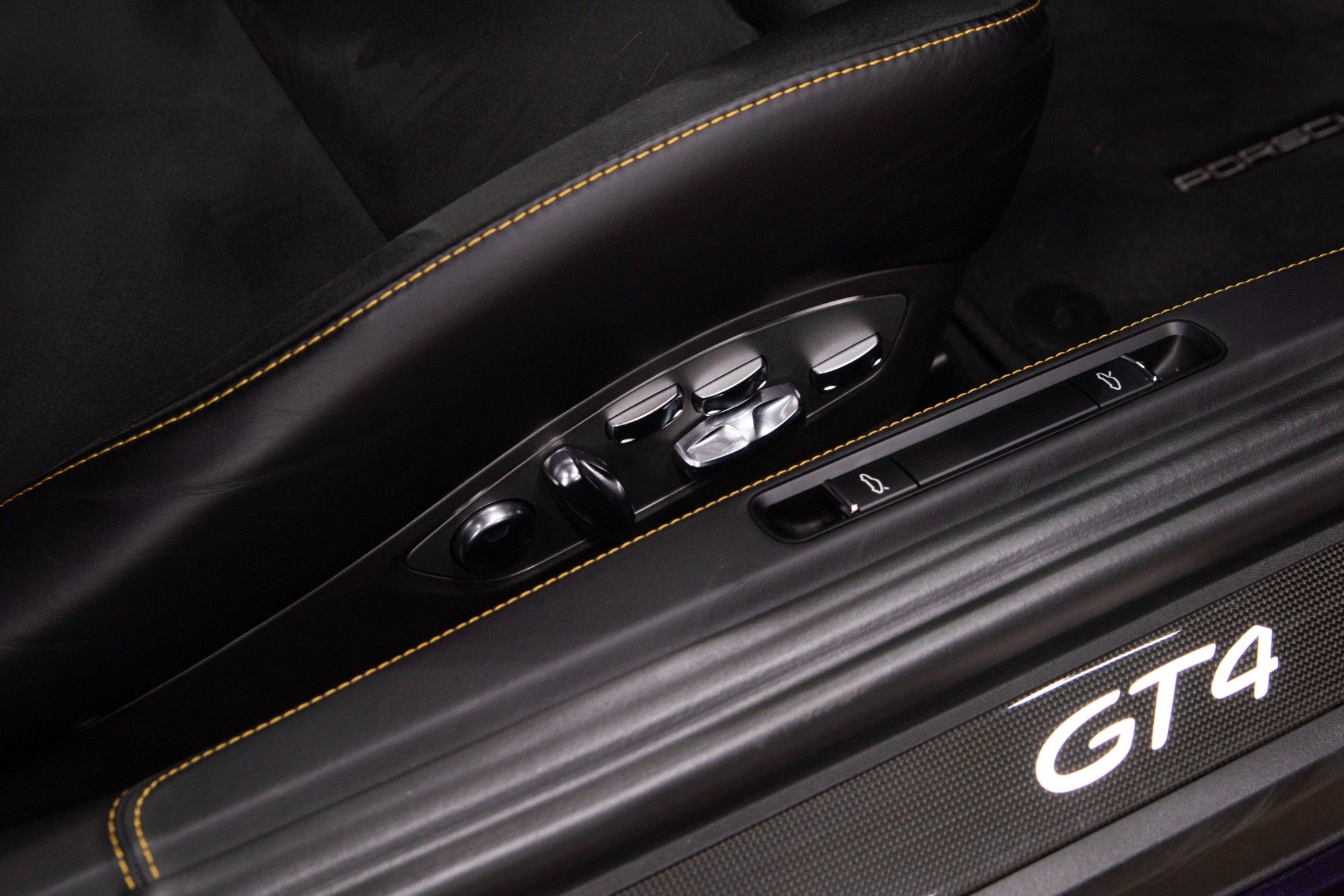 USED 2022 72 PORSCHE 718 CAYMAN 4.0 GT4 