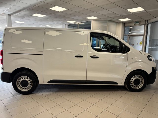 2023 Vauxhall Vivaro 1.5L Prime 6dr - Photo 8