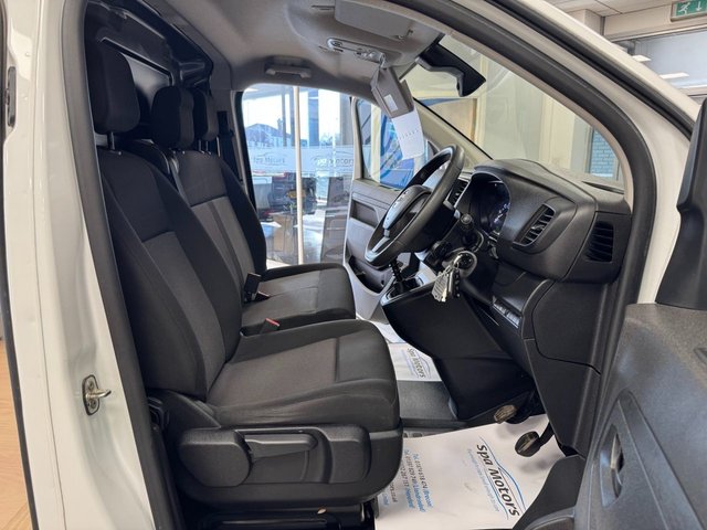 2023 Vauxhall Vivaro 1.5L Prime 6dr - Photo 9