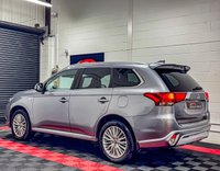 USED 2019 19 MITSUBISHI OUTLANDER 2.4h TwinMotor 13.8kWh 4h SUV 5dr Petrol Plug-in Hybrid CVT 4WD Euro 6 (s/s) (209 ps) 