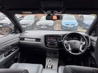 USED 2019 19 MITSUBISHI OUTLANDER 2.4h TwinMotor 13.8kWh 4h SUV 5dr Petrol Plug-in Hybrid CVT 4WD Euro 6 (s/s) (209 ps) 