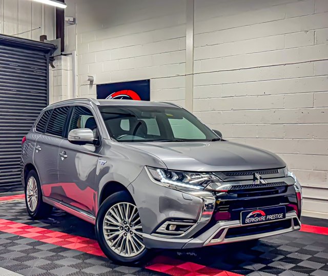 2019 19 Mitsubishi Outlander 2.4h TwinMotor 13.8kWh 4h SUV 5dr Petrol Plug-in Hybrid CVT 4WD Euro 6 (s/s) (209 ps)