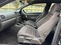 USED 2005 55 VOLKSWAGEN GOLF 2.0 TFSI GTI Hatchback 3dr Petrol Manual (189 g/km, 198 bhp) 