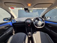 USED 2021 70 TOYOTA AYGO 1.0 VVT-i x-clusiv Hatchback 5dr Petrol x-shift Euro 6 (71 ps) Apple Carplay & Android Auto, Rear Parking Camera, Keyless Entry, Keyless Drive, Voice Control, Part Leather Interior