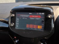 USED 2021 70 TOYOTA AYGO 1.0 VVT-i x-clusiv Hatchback 5dr Petrol x-shift Euro 6 (71 ps) Apple Carplay & Android Auto, Rear Parking Camera, Keyless Entry, Keyless Drive, Voice Control, Part Leather Interior