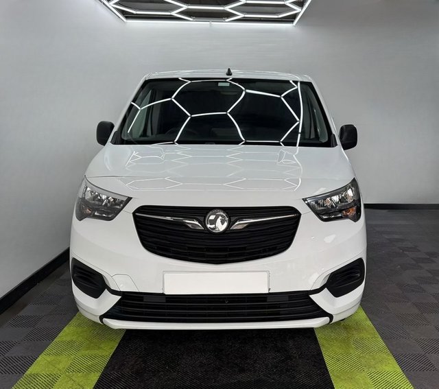 2020 VAUXHALL COMBO - Photo 4