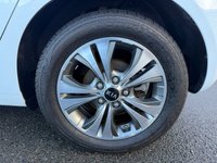 USED 2017 67 KIA VENGA 1.6 3 MPV 5dr Petrol Manual Euro 6 (s/s) (123 bhp) From Kia Main Dealer