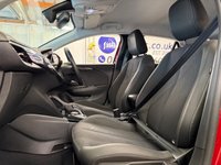 USED 2022 22 VAUXHALL CORSA-E 50kWh Elite Premium Hatchback 5dr Electric Auto (136 ps)+1 OWNER+2 KEYS+HISTORY+ALLOYS+HALF LEATHER SEATS+MEDIA+APPS+BLUETOOTH+USB+AUX+ 2 KEYS+1 OWNER FROM NEW+CABLE+PREMIUM PAINT+HALF LEATHER SEATS+PRIVACY+BLUETOOTH+MEDIA+NAV+USB+AUX+DAB+ALLOYS+CRUISE+CLIMATE+PARK SENSORS+HEATED FRONT SEATS+CAM+HPI CLEAR