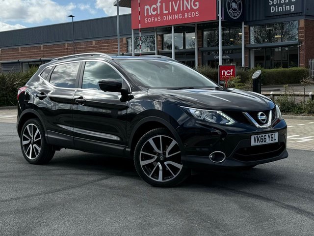 View our NISSAN QASHQAI