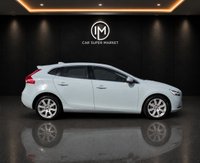 USED 2017 67 VOLVO V40 2.0 D3 Inscription Hatchback 5dr Diesel Manual Euro 6 (s/s) (150 ps) 